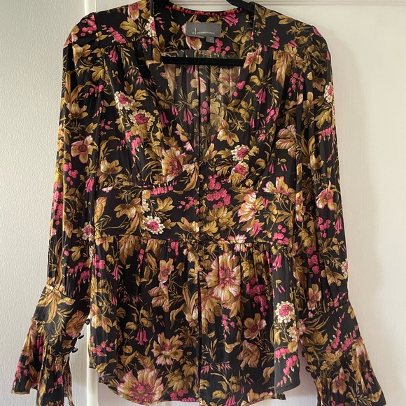 Anthropologie Tops - Anthropologie Long-Sleeve Floral V-Neck Blouse - size small